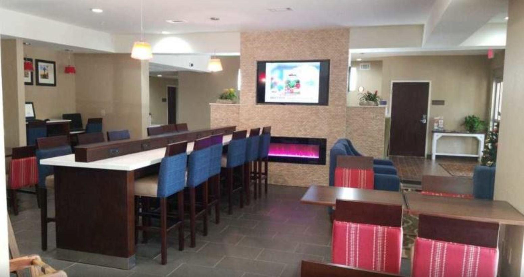 蒙哥马利东卡迈克尔路凯富套房酒店 外观 照片